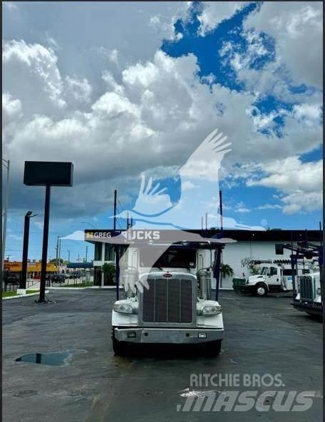Peterbilt 388 Diger
