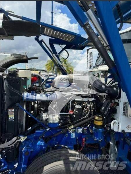 Peterbilt 389 Diger