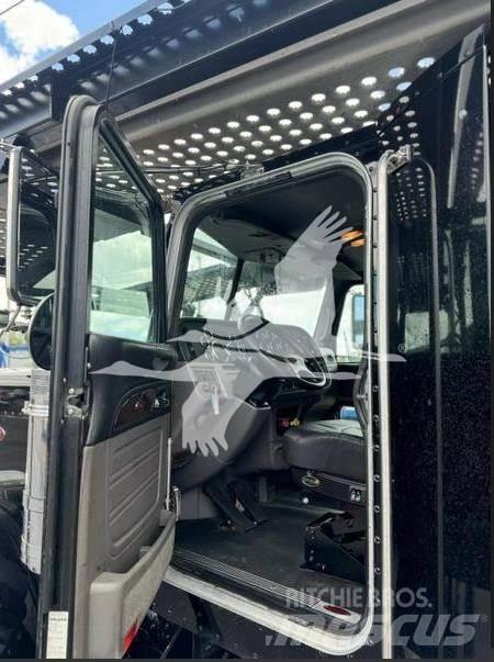 Peterbilt 389 Diger