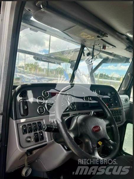 Peterbilt 389 Diger