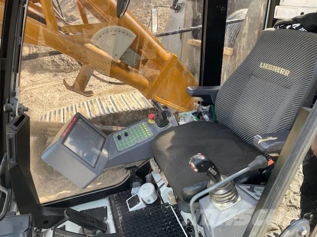 Liebherr HS 8100 HD Sallama kepçeler