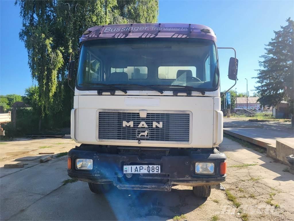 MAN 32.342 8X4 Çekiciler