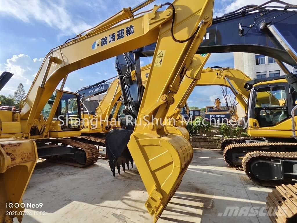 Komatsu 220-8 Paletli ekskavatörler