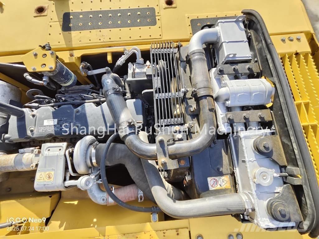 Komatsu 220-8 Paletli ekskavatörler