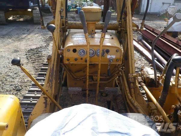 Komatsu D20S-3 Paletli dozerler