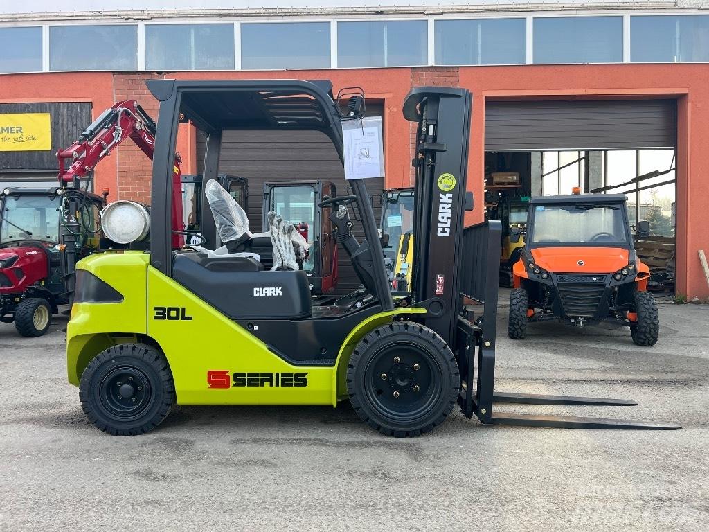 Clark S 30 L LPG'li forkliftler
