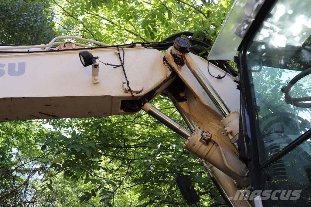 Komatsu PW 140-7 Kazıcı yükleyiciler - beko loder