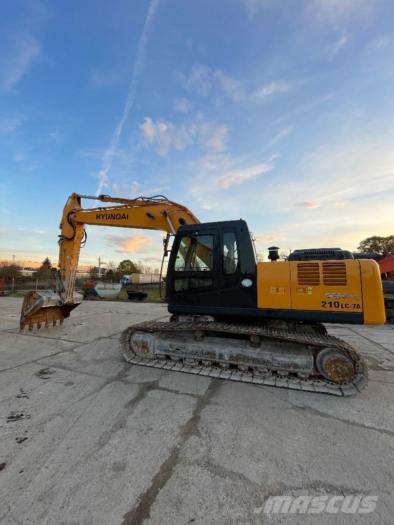 Hyundai R 210 LC 7A Paletli ekskavatörler