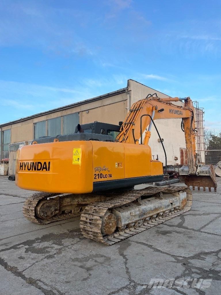 Hyundai R 210 LC 7A Paletli ekskavatörler