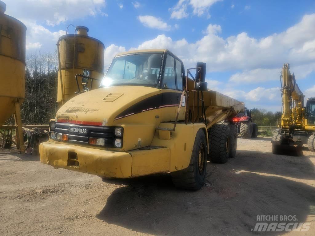 CAT 725 Belden kirma kaya kamyonu