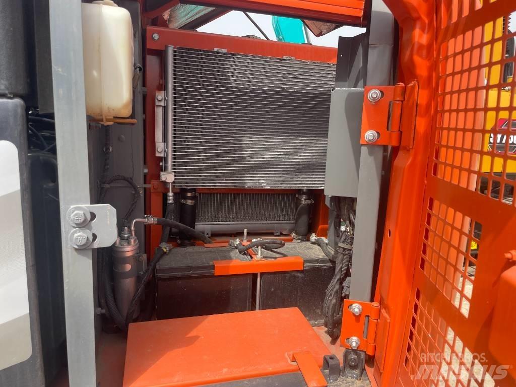 Hitachi ZX 70 Paletli ekskavatörler