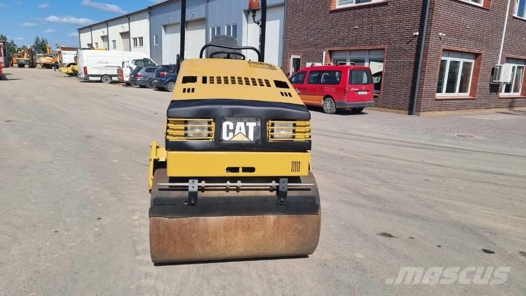 CAT CB 224 C Çift tamburlu silindirler