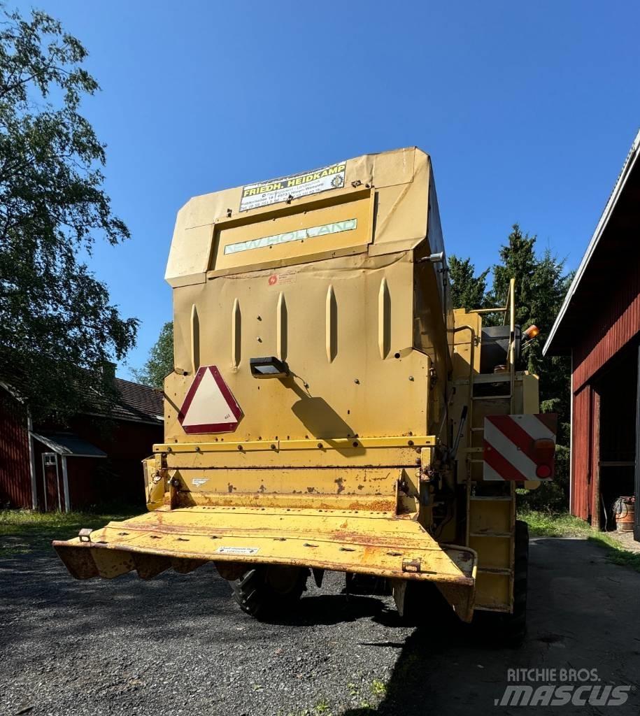 New Holland TX 34 Biçerdöverler