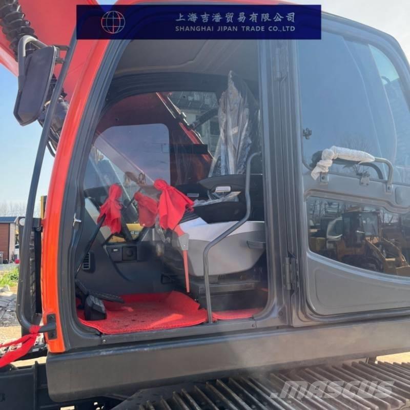Doosan DX 225 Paletli ekskavatörler