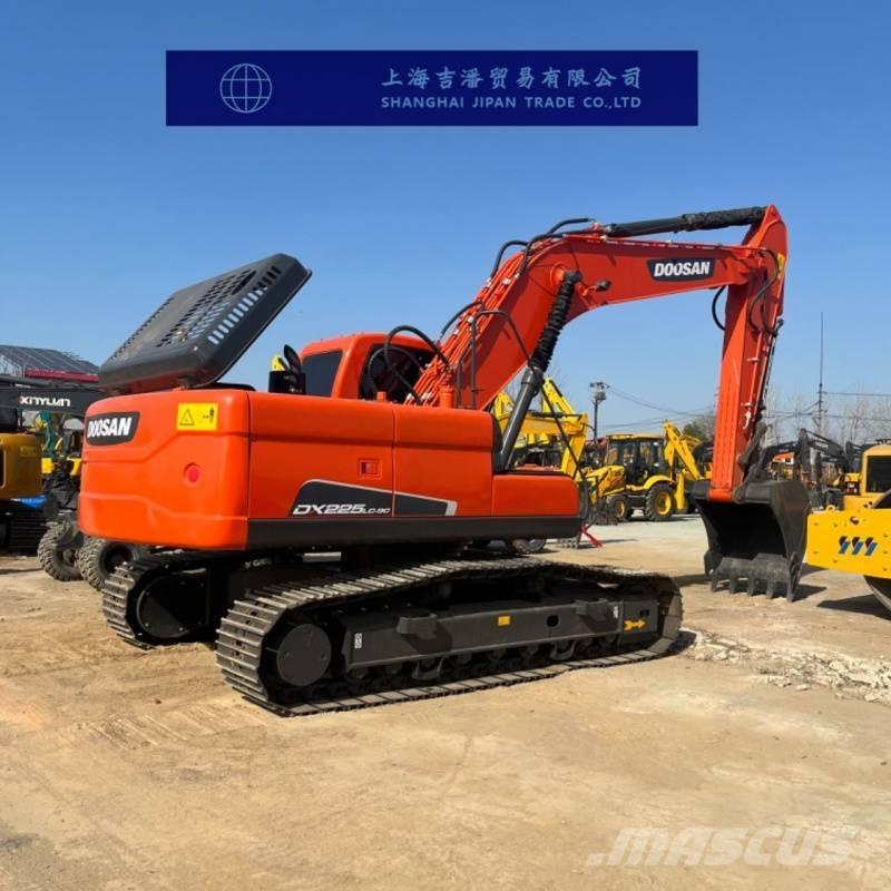 Doosan DX 225 Paletli ekskavatörler