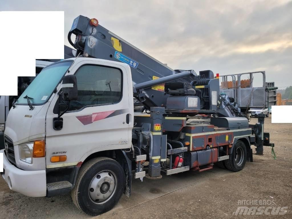 Horyong SKY 2804N Araç üstü platformlar
