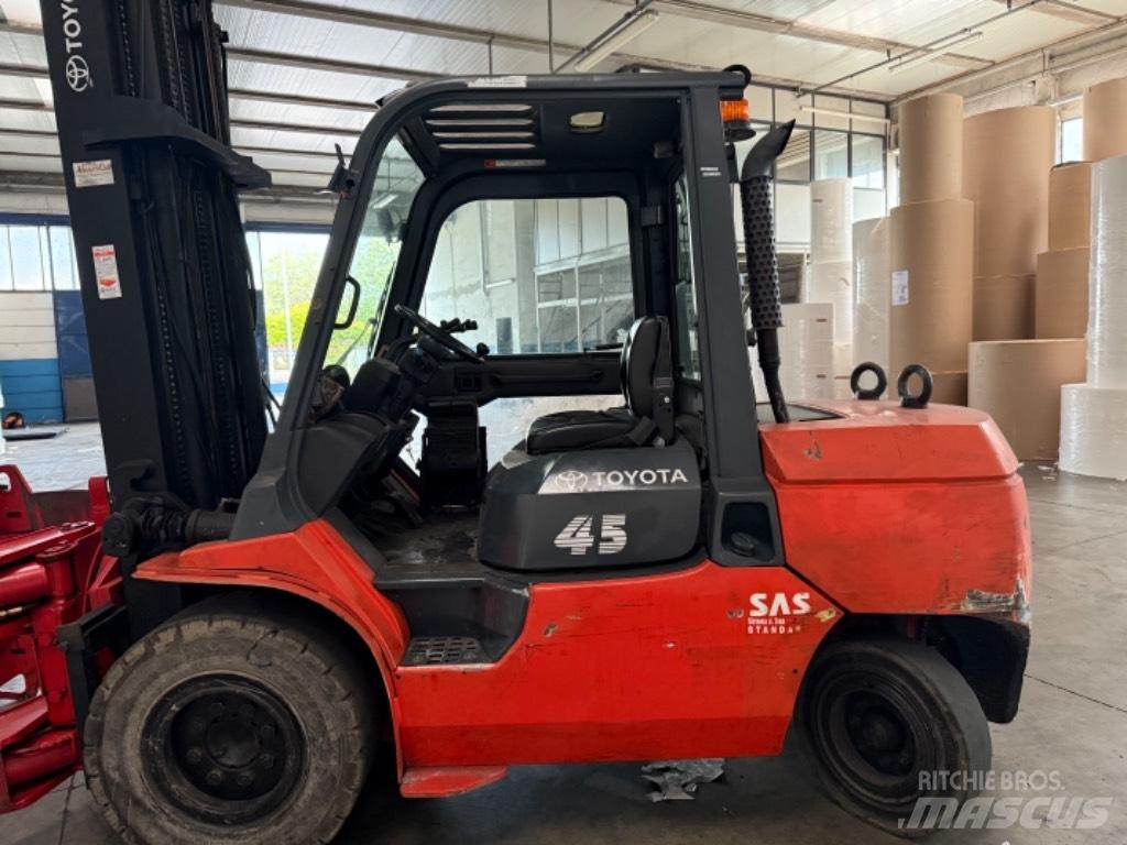Toyota 02-7 FD 40 Dizel forkliftler