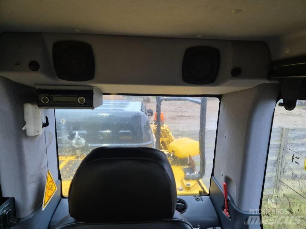 Komatsu PC210 LC-11 Paletli ekskavatörler