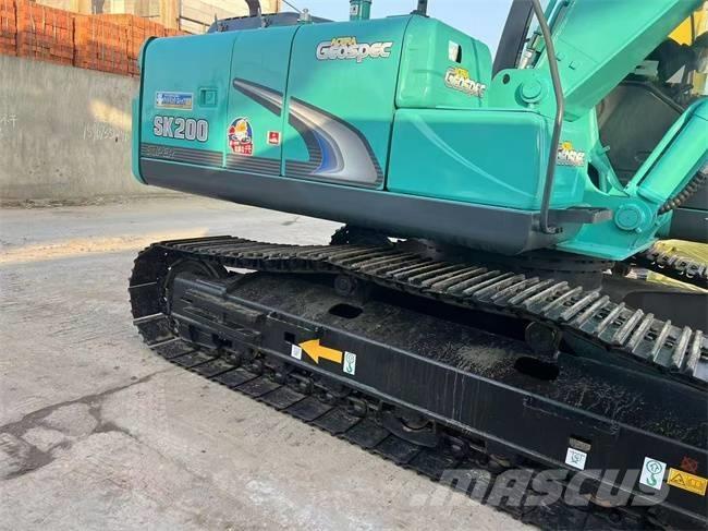 Kobelco SK 200 Paletli ekskavatörler