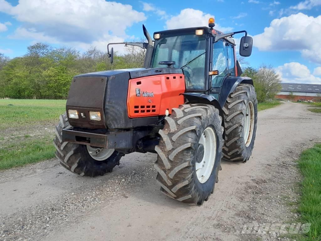 Valmet 8450 Mega Traktörler
