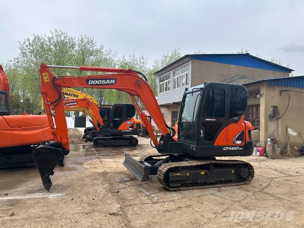 Doosan DX60 Paletli ekskavatörler