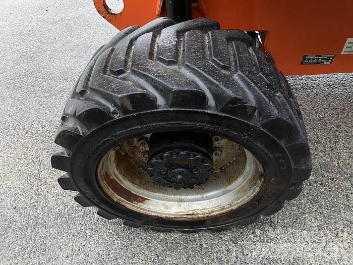 JLG 800AJ Körüklü personel platformları