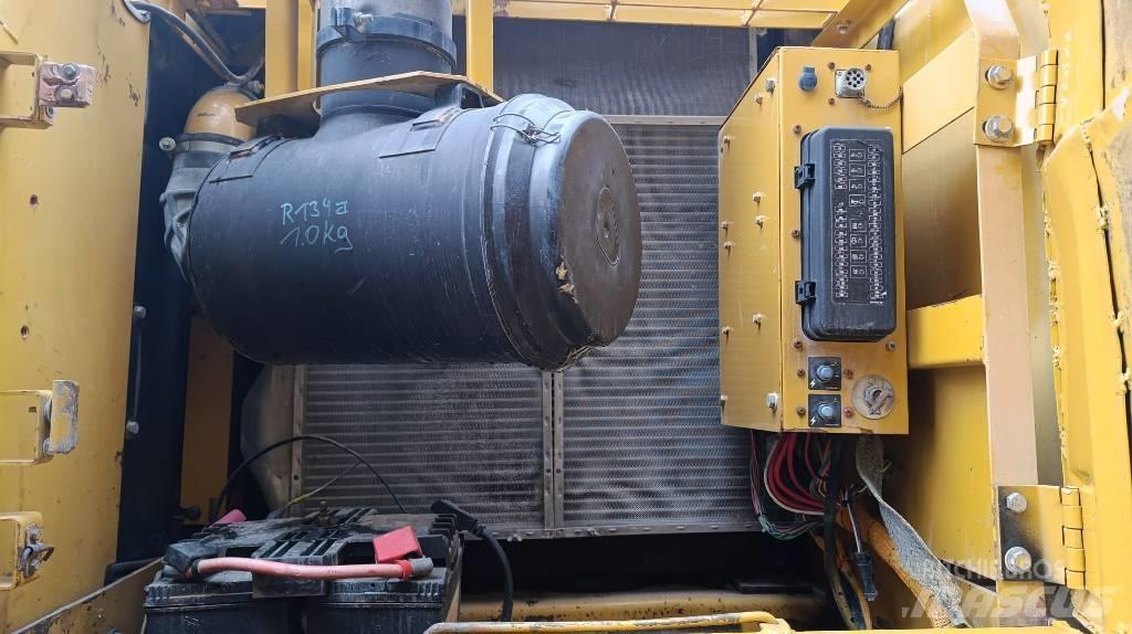 CAT 330 CL Paletli ekskavatörler