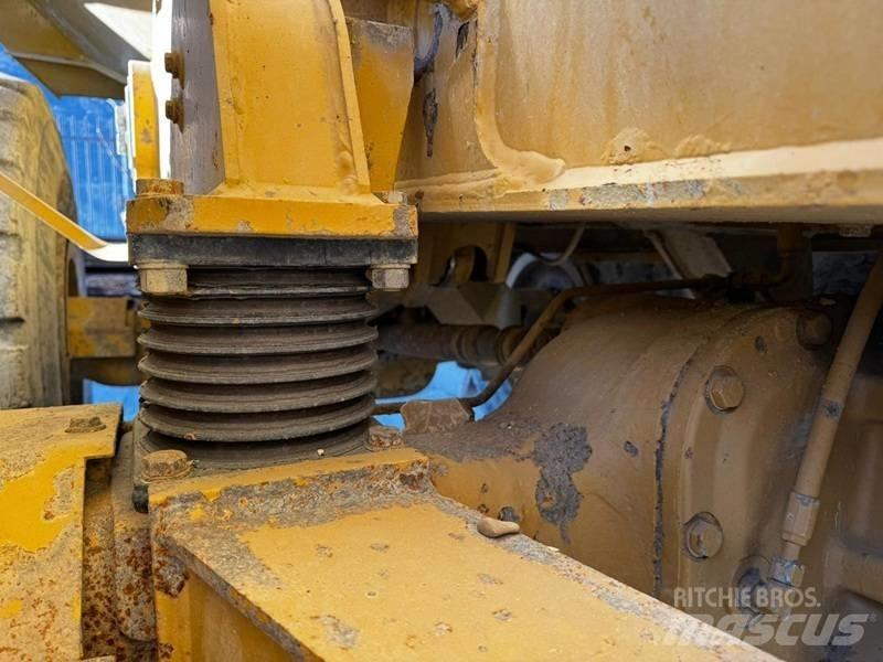 CAT 730 C Belden kirma kaya kamyonu
