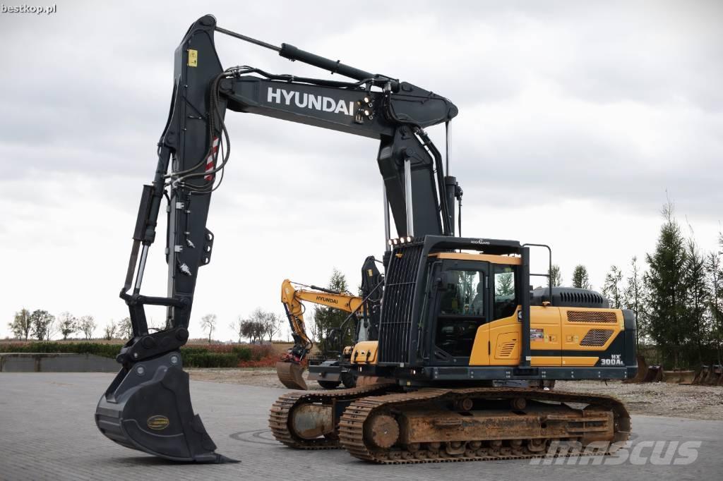 Hyundai HX 300 AL Paletli ekskavatörler