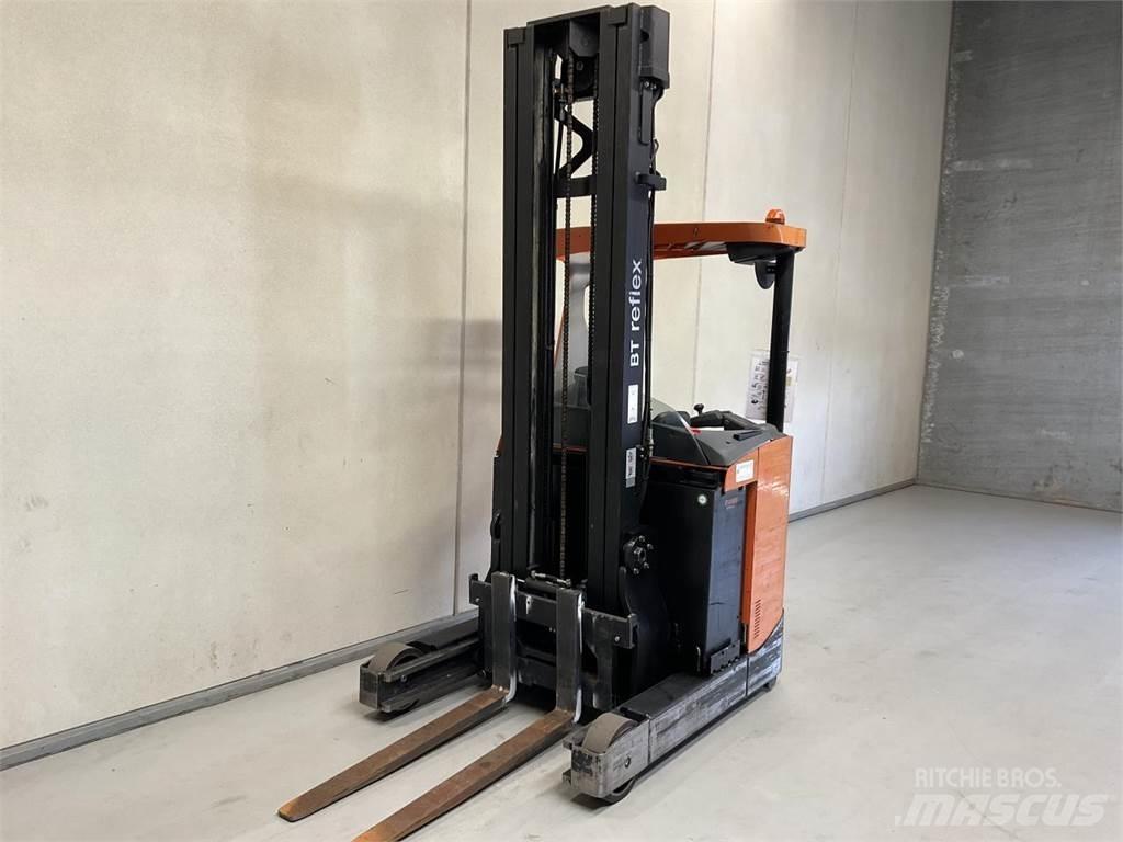 BT RRE160 Reach truck - depo içi istif araçları