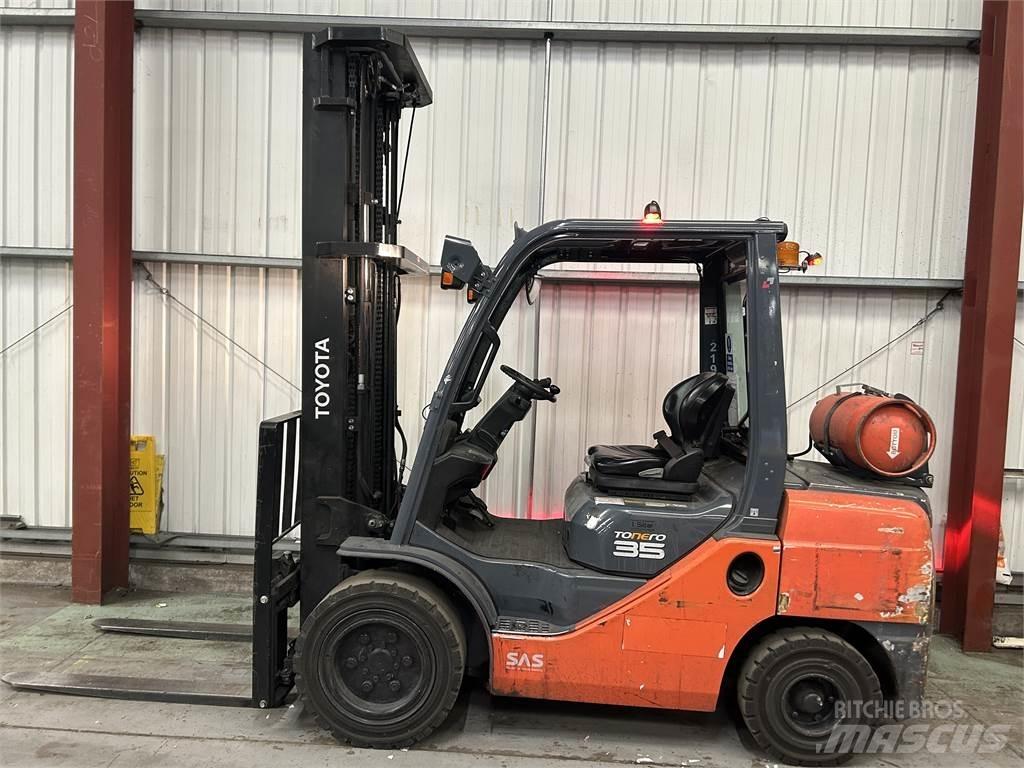 Toyota 02-8FGJF35 LPG'li forkliftler