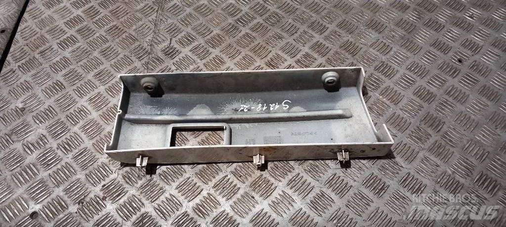 Scania R 440     1779118 Kabinler