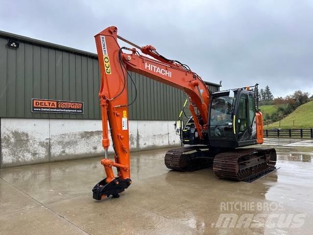 Hitachi ZX 135 US-6 Paletli ekskavatörler