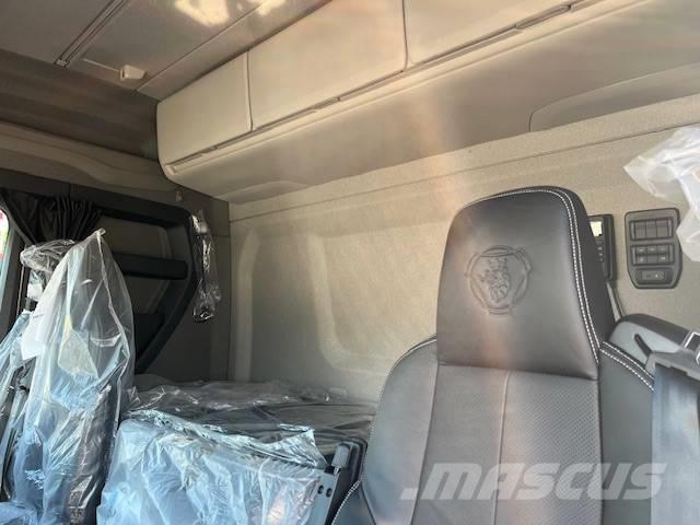 Scania R 560 Araç üzeri vinçler