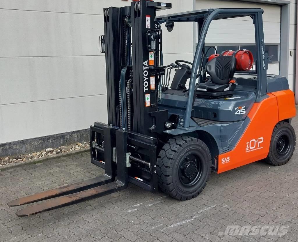 Toyota Tonero 8FG40F LPG'li forkliftler