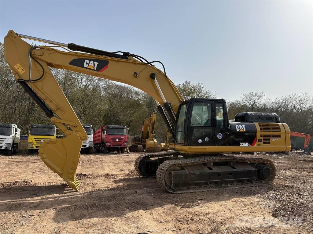 CAT 336D2L Paletli ekskavatörler