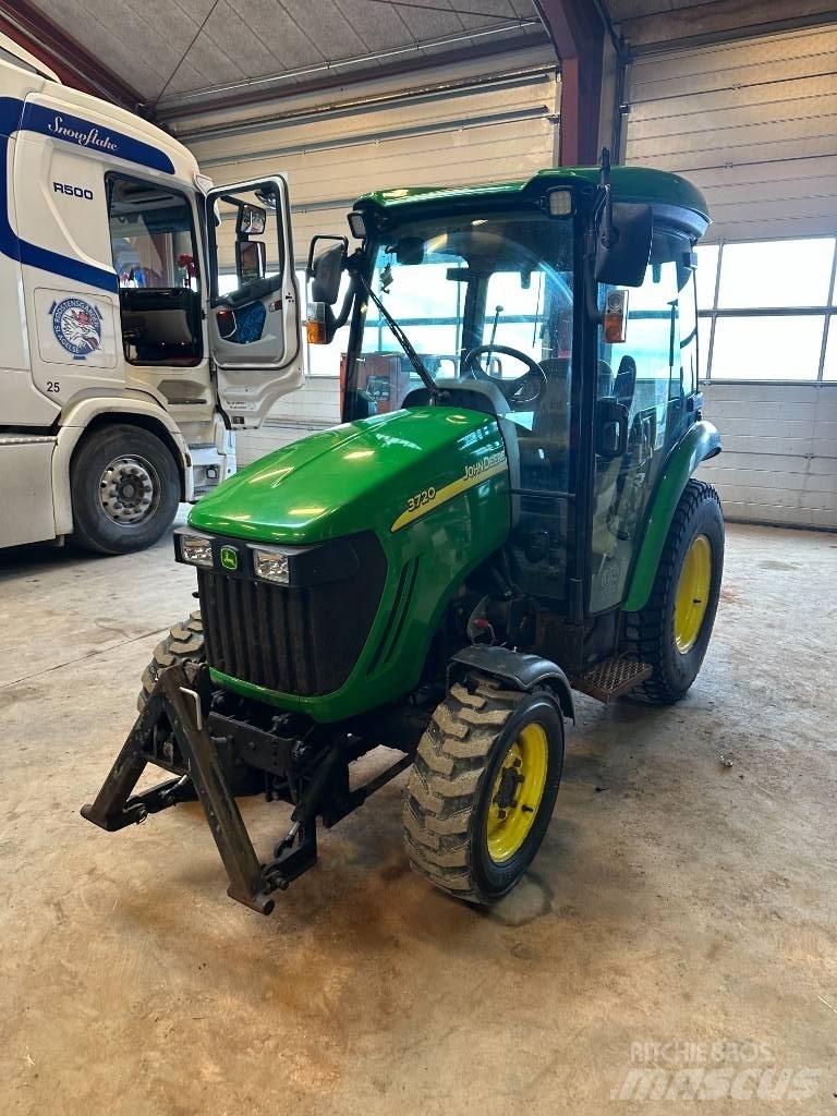 John Deere 3720 Traktörler