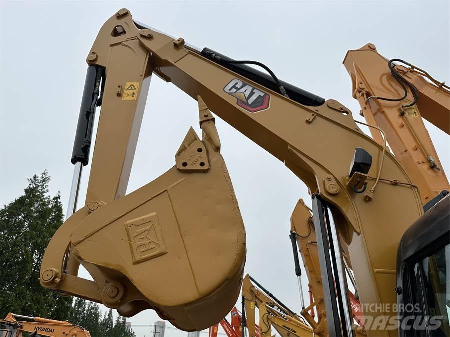 CAT 306E2 Paletli ekskavatörler