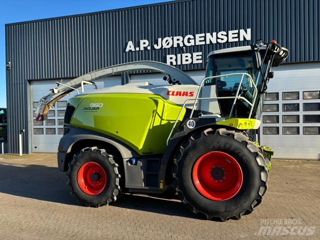 CLAAS Jaguar 960 4WD Kendi yürür silaj makinalari
