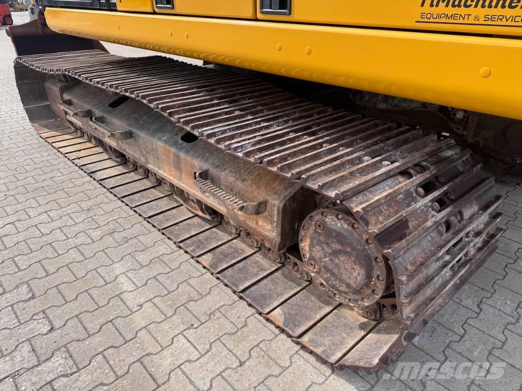 CAT 323 Paletli ekskavatörler