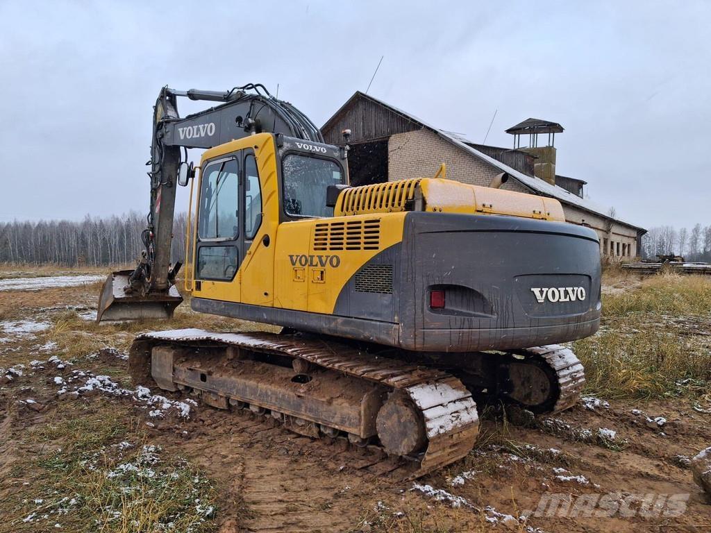 Volvo EC210 BLC Paletli ekskavatörler