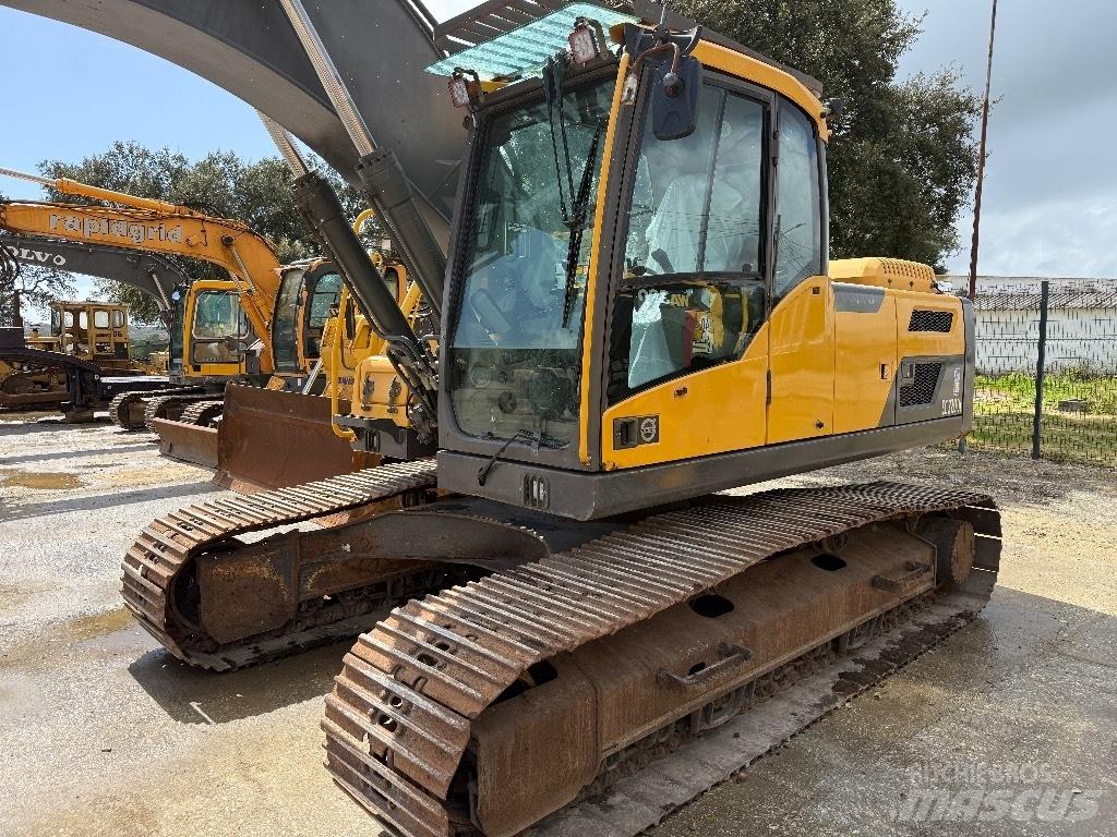 Volvo EC220D Paletli ekskavatörler