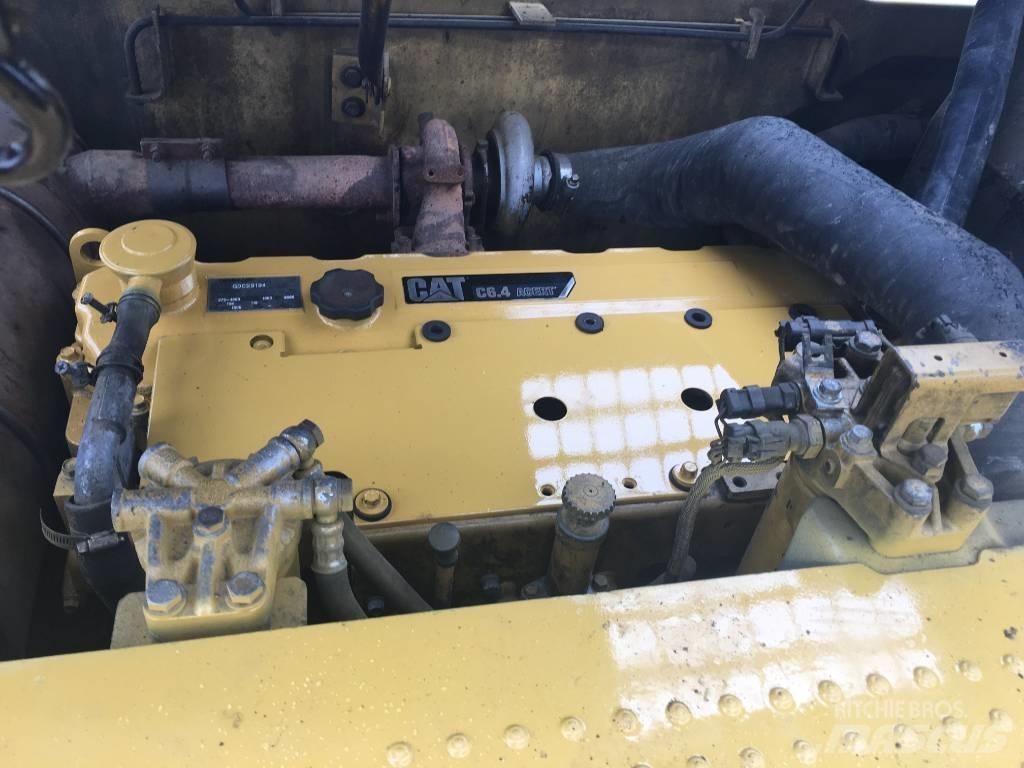 CAT 320 DL Paletli ekskavatörler