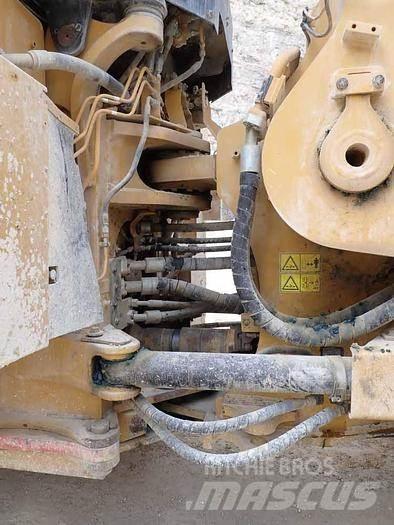 CAT 988K Tekerlekli yükleyiciler