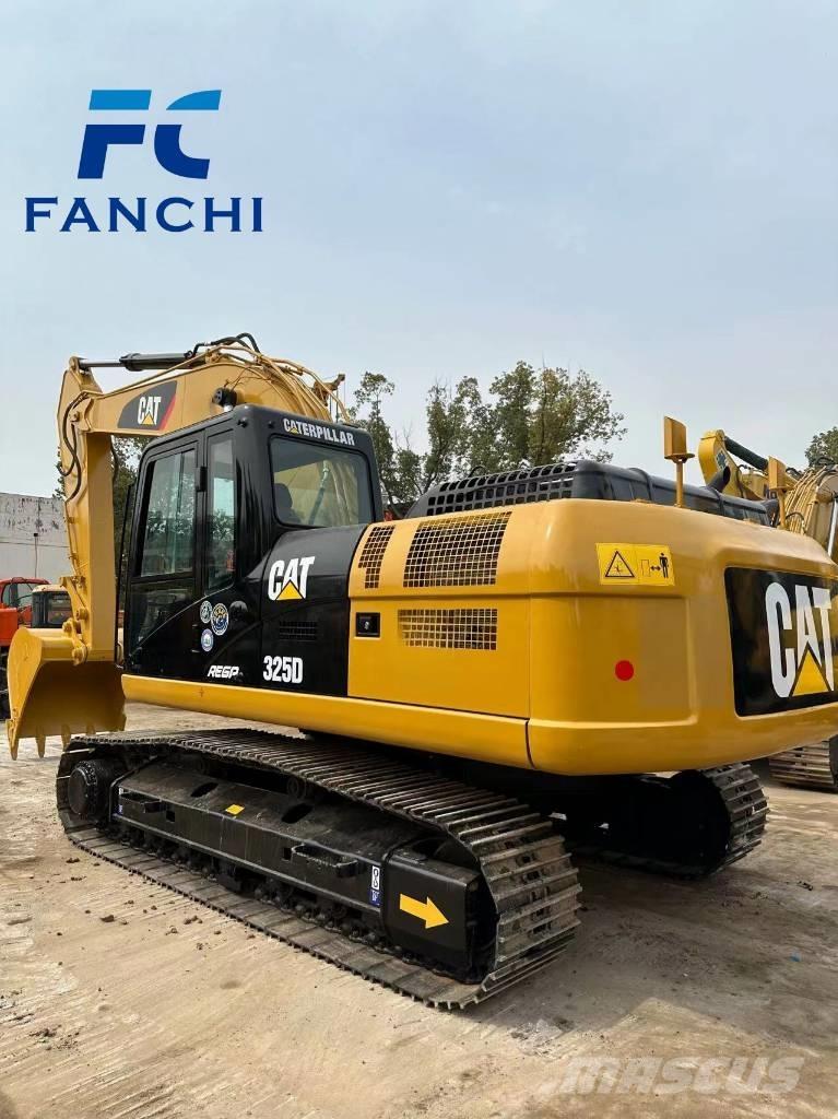 CAT 325D Paletli ekskavatörler
