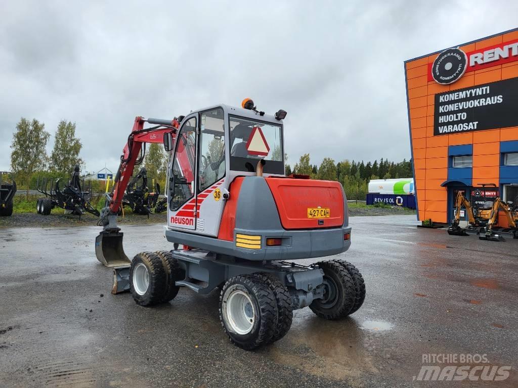 Neuson 6502 WD Lastik tekerli ekskavatörler