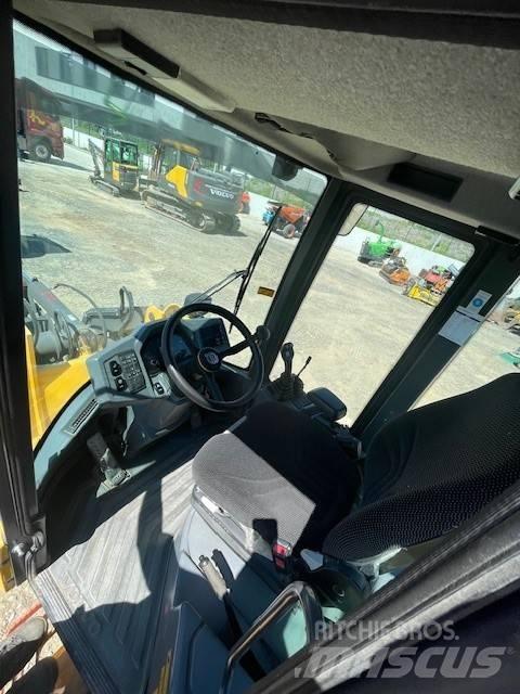 Volvo L 30 G Tekerlekli yükleyiciler