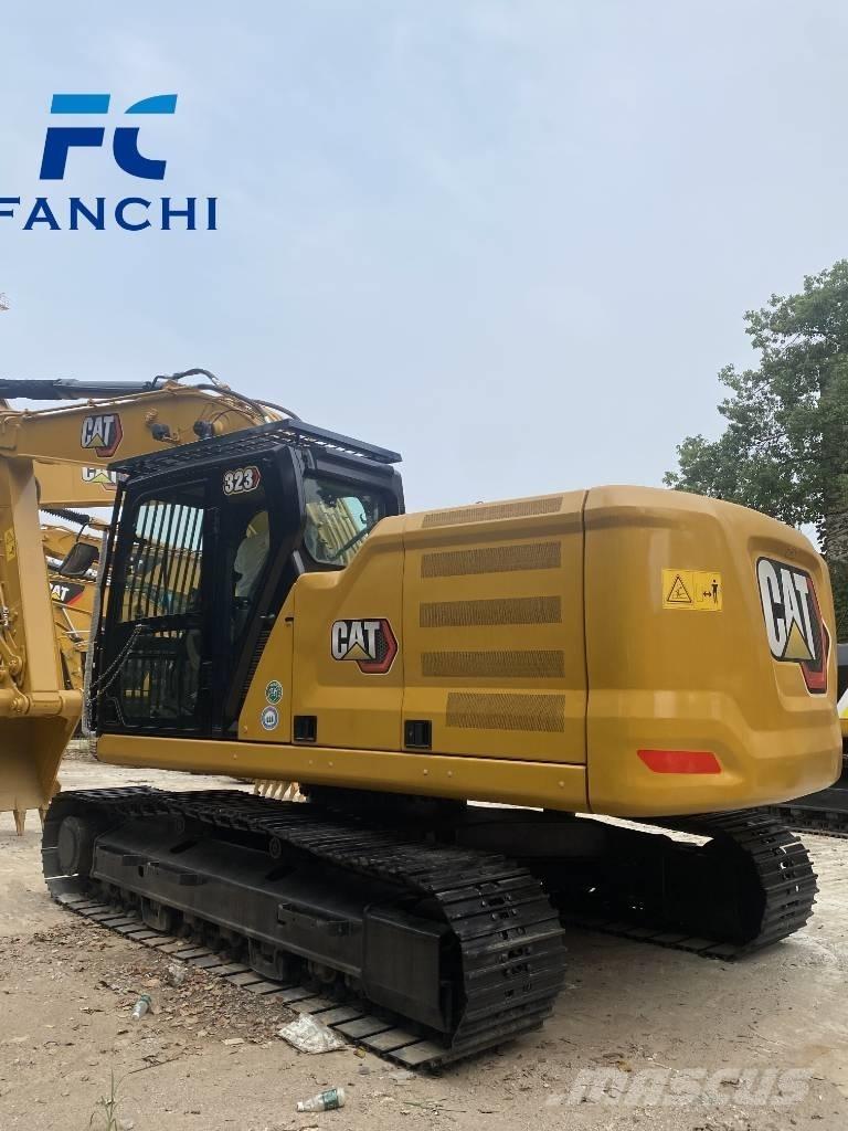CAT 323 Paletli ekskavatörler