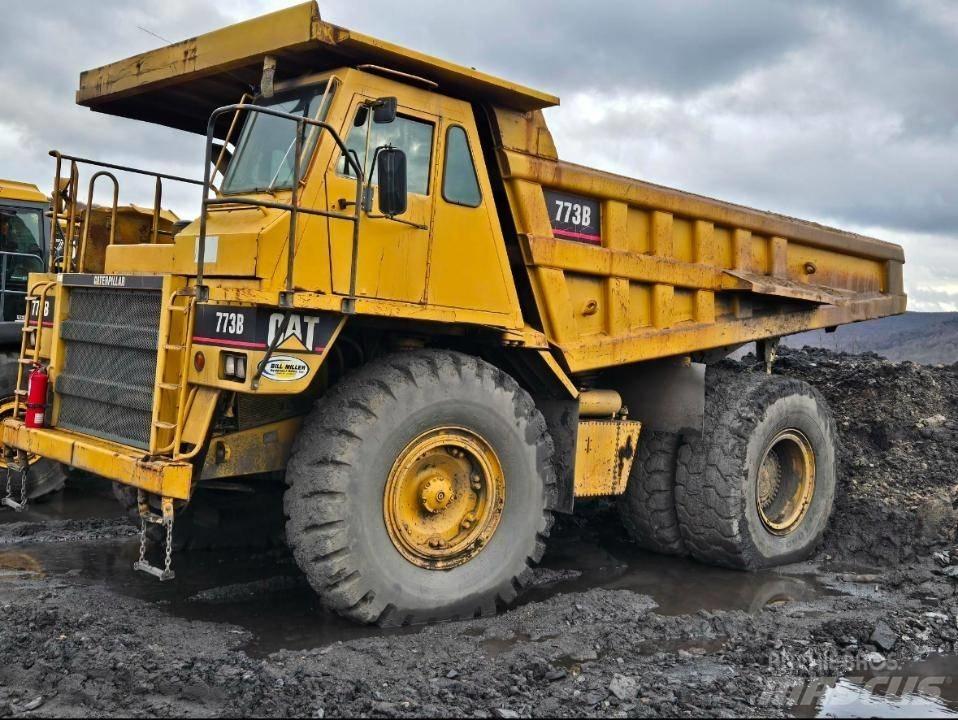 CAT 773 B Belden kirma kaya kamyonu