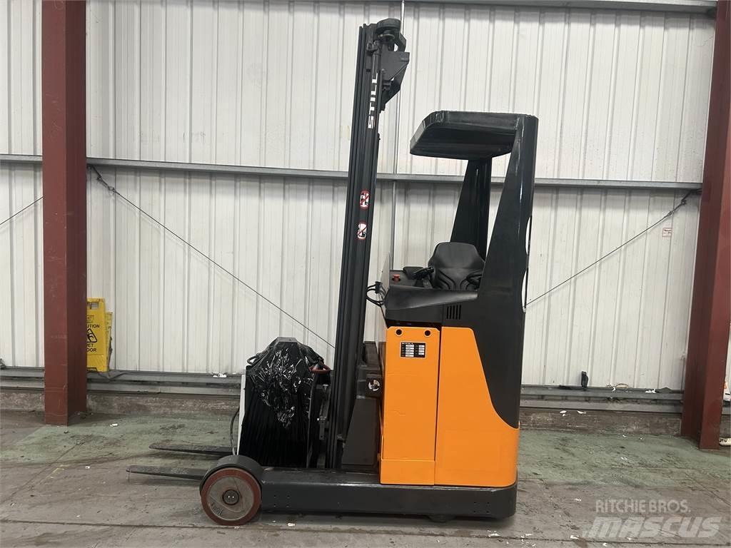 Still FM12 Reach truck - depo içi istif araçları